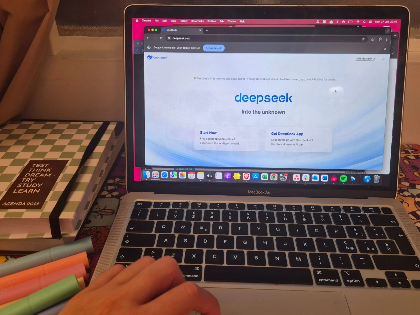 DeepSeek ograničava registracije nakon kibernetičkih napada